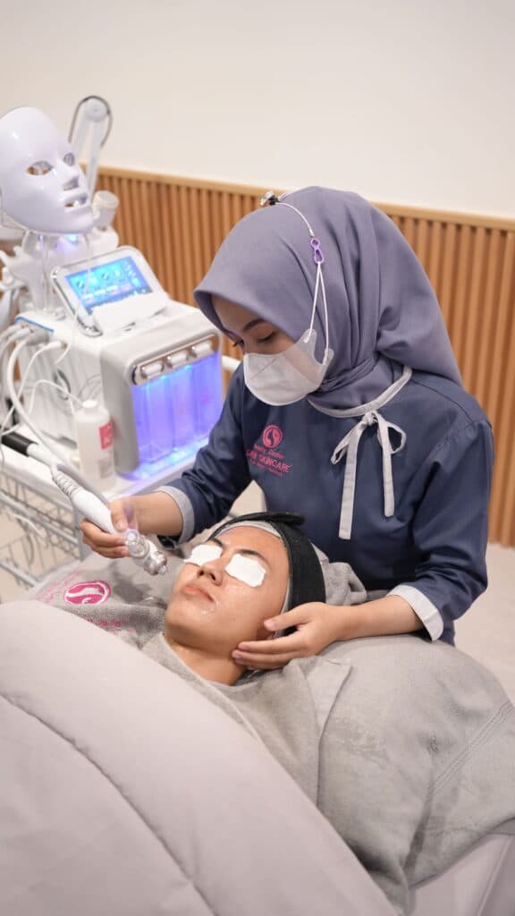 Atasi Bruntusan dengan Oxy Treatment di Beauty Center DRW Skincare